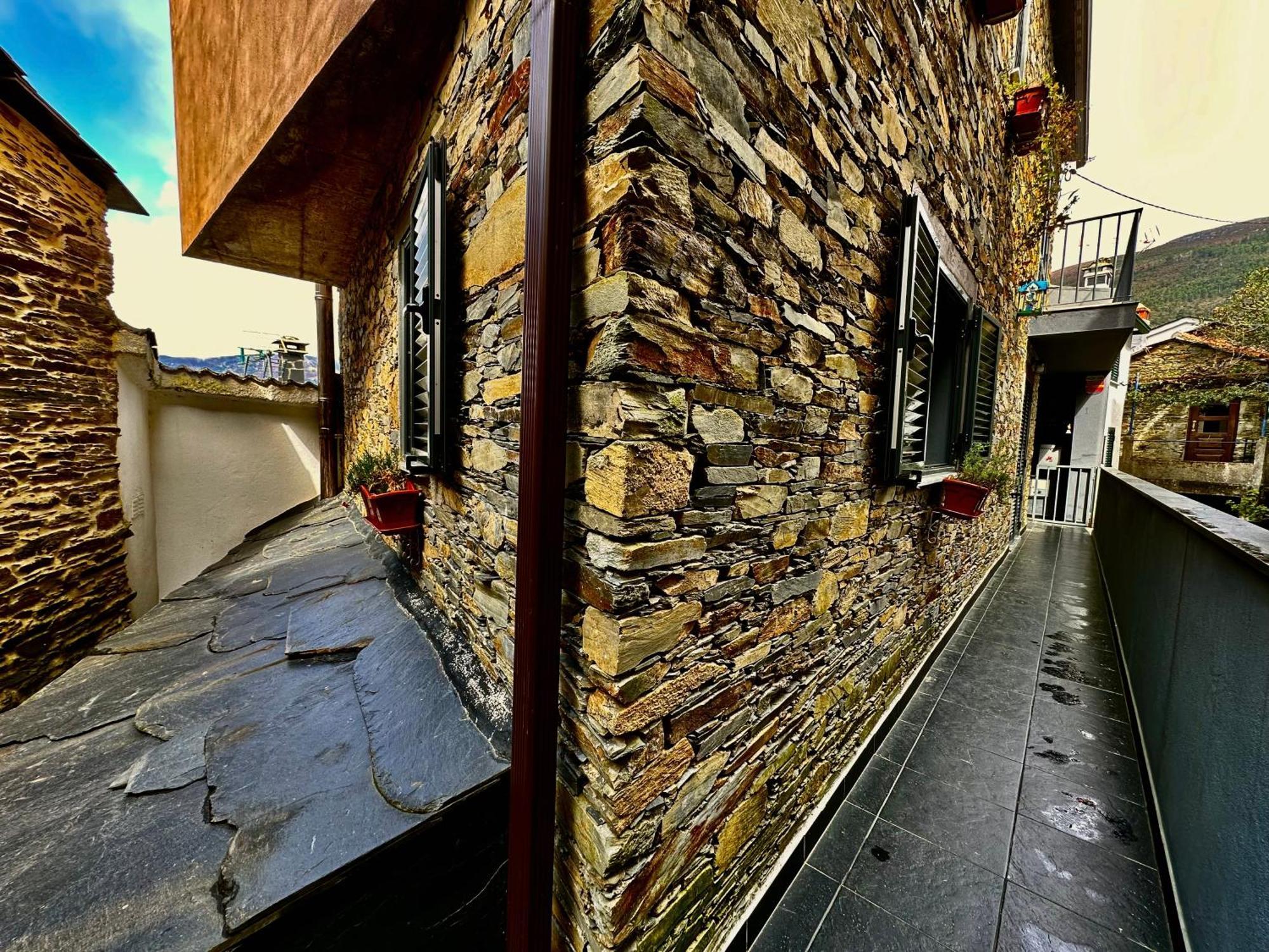 Love, Made In Xisto Piodao Exterior photo